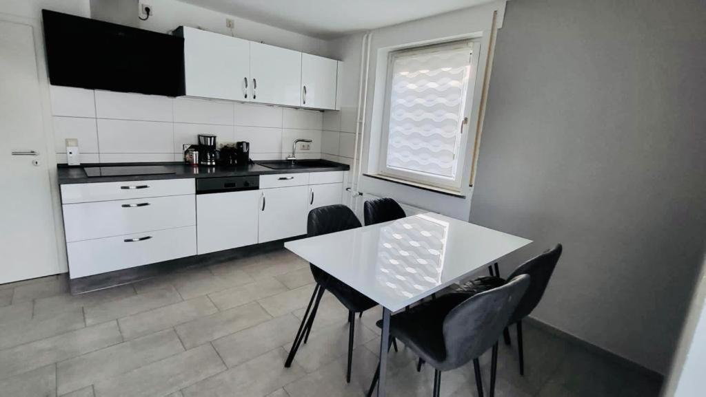 4Rooms Central-Modern Near Mtu With Balcony, The Beach By Lakescape Fewos フリードリヒスハーフェン エクステリア 写真